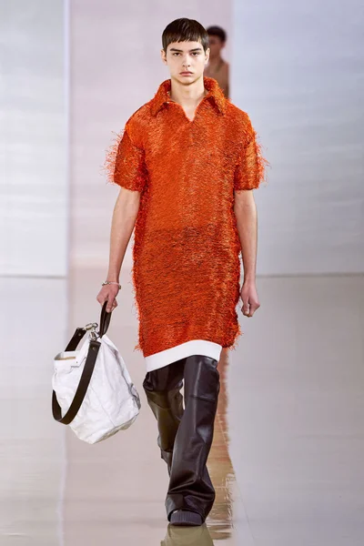 Look 44
